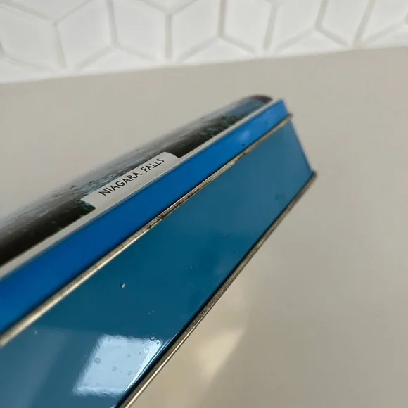 VINTAGE Riley's Toffee Niagara Falls Rectangular Tin Decor Storage Landmarks - Picture 8 of 17